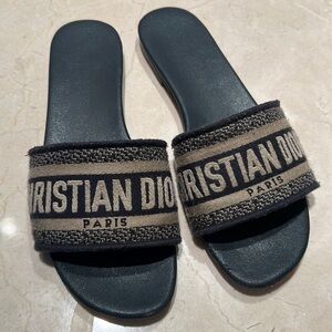Christian Dior Dway sandals used size 37